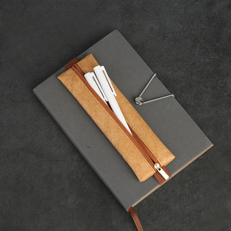Leather Work Notepad - 1 szt. Regulowany elastyczny uchwyt na